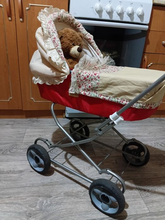 Продам коляску для кукол