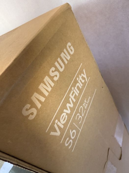 Samsung ViewFinity S6 S32D600UAU Monitor Sigilat