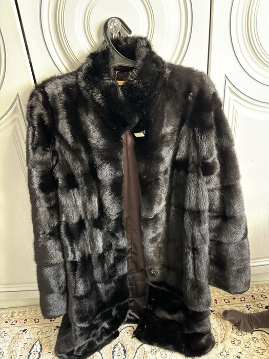 Продаю шубу норкавая