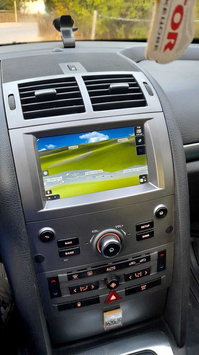 Оргинална мултимедия за Пежо 407