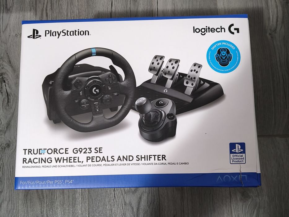 Vând Volan LOGITECH G923 si Schimbator de viteze LOGITECH pentru PS4/PS5/PC