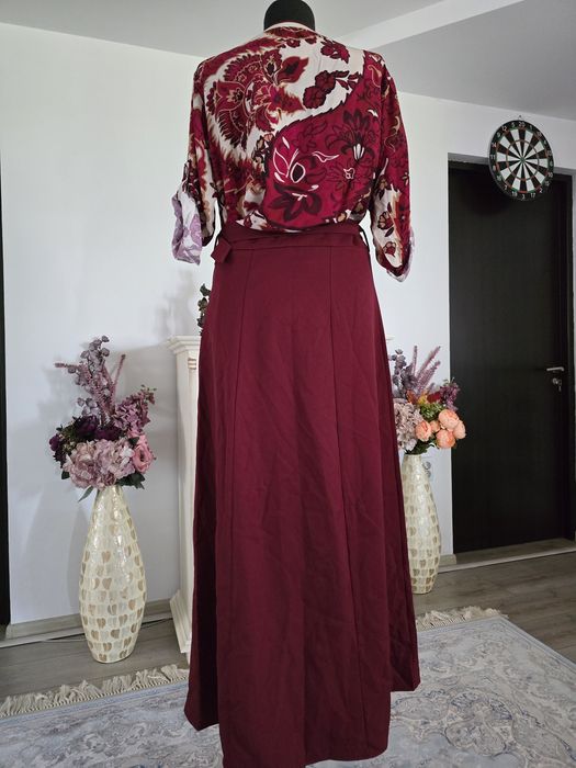 Fusta maxi burgundy, superba, curea proprie in talie