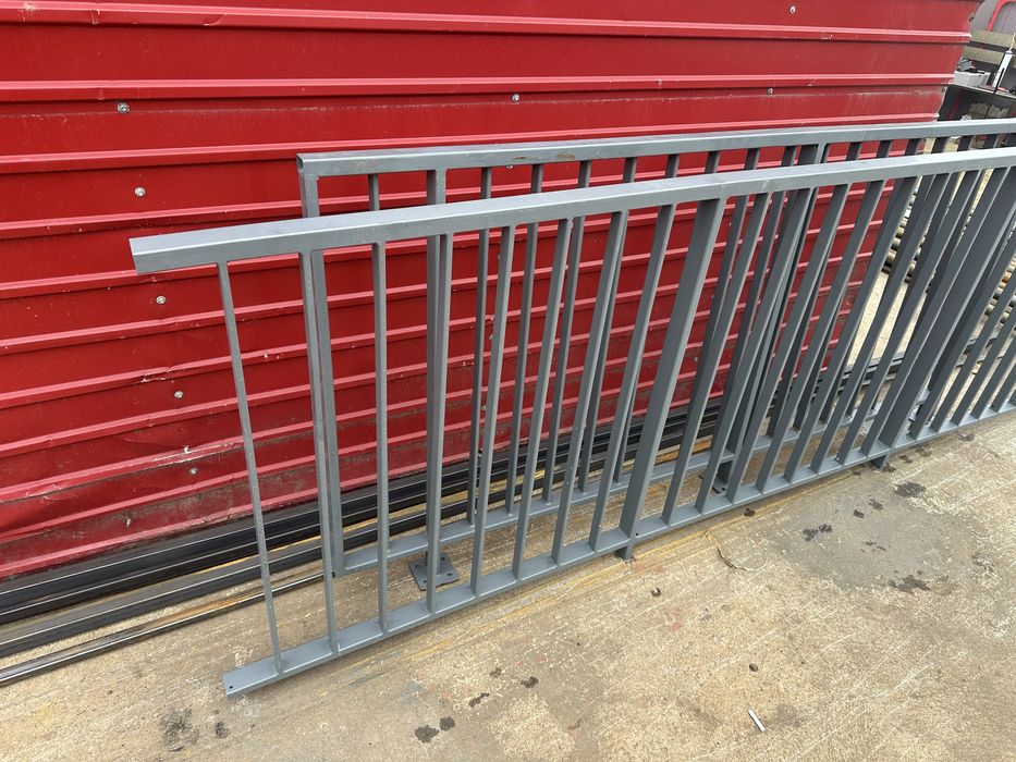 Balustrade metalice zincate si vopsite electrostatic pe stoc 300lei/ml