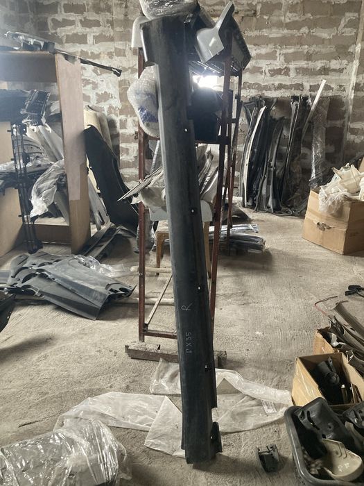 Накладка наружняя правого порога Инфинити FX 35 / Infiniti FX 35