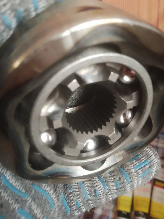 ШРУС 23/30 на Lada Largus (новый)