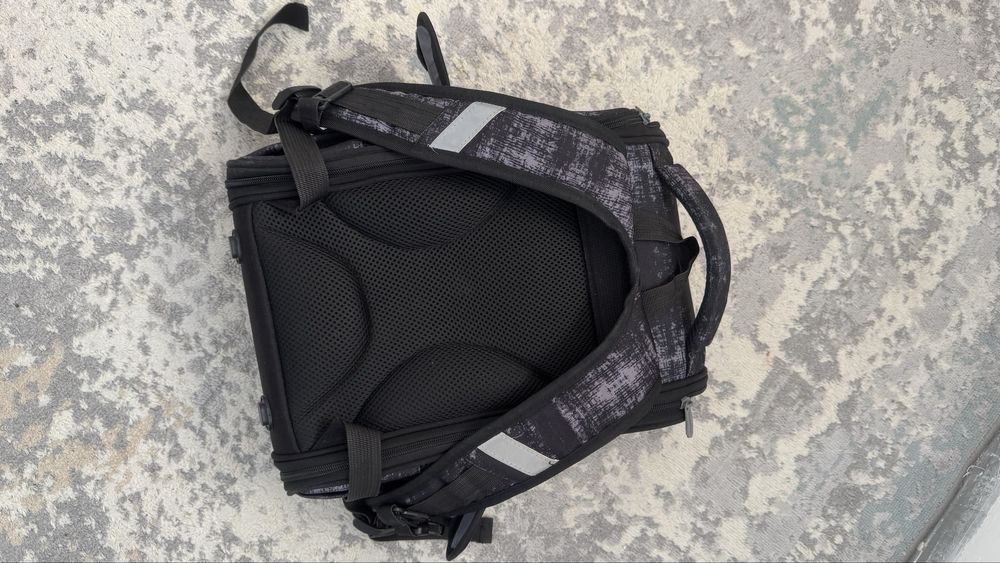 Продам школьный рюгзак