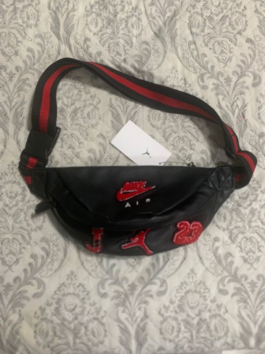 Nike чанта през рамо