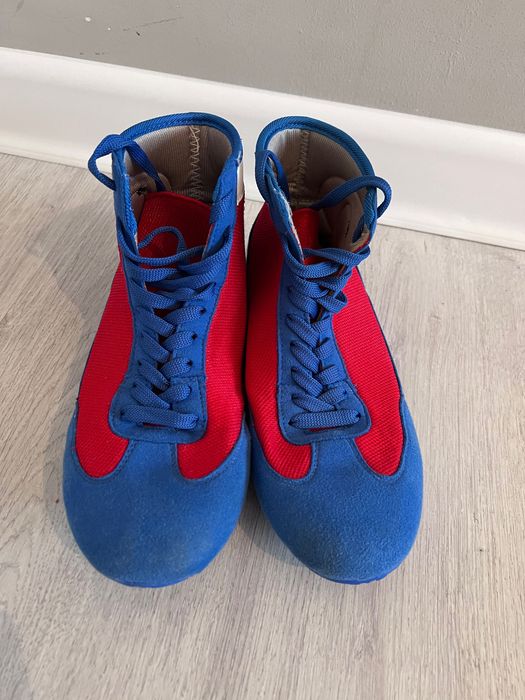 продам борцовку за 7 тыс в хорошем сост