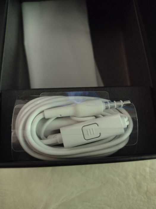 Vând Huawei mate 20 lite