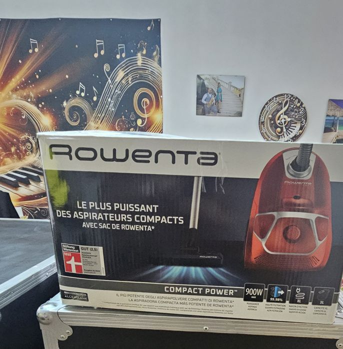 Vând Aspirator ROWERTA compact power