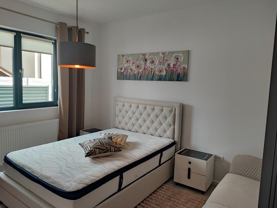 Central Domnești casa 2025, suprafaxa 117 mp,  4 camere, 2 bai, placa beton pod, teren 300 mp incinta privata 3 case. Se va preda cu piscina.