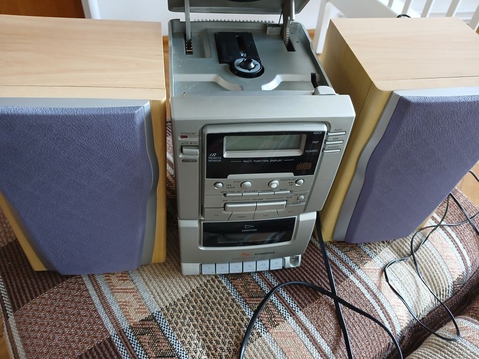 Sistem audio cd player, casetofon, radio, boxe Schneider