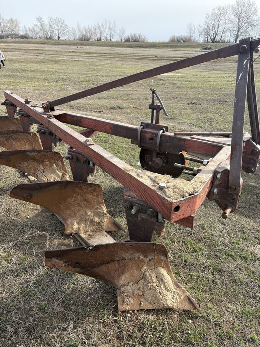 Продается Алтаец т4. С плугом