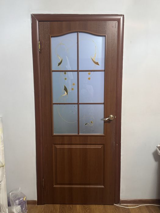 Межкомнатные двери со стеклом