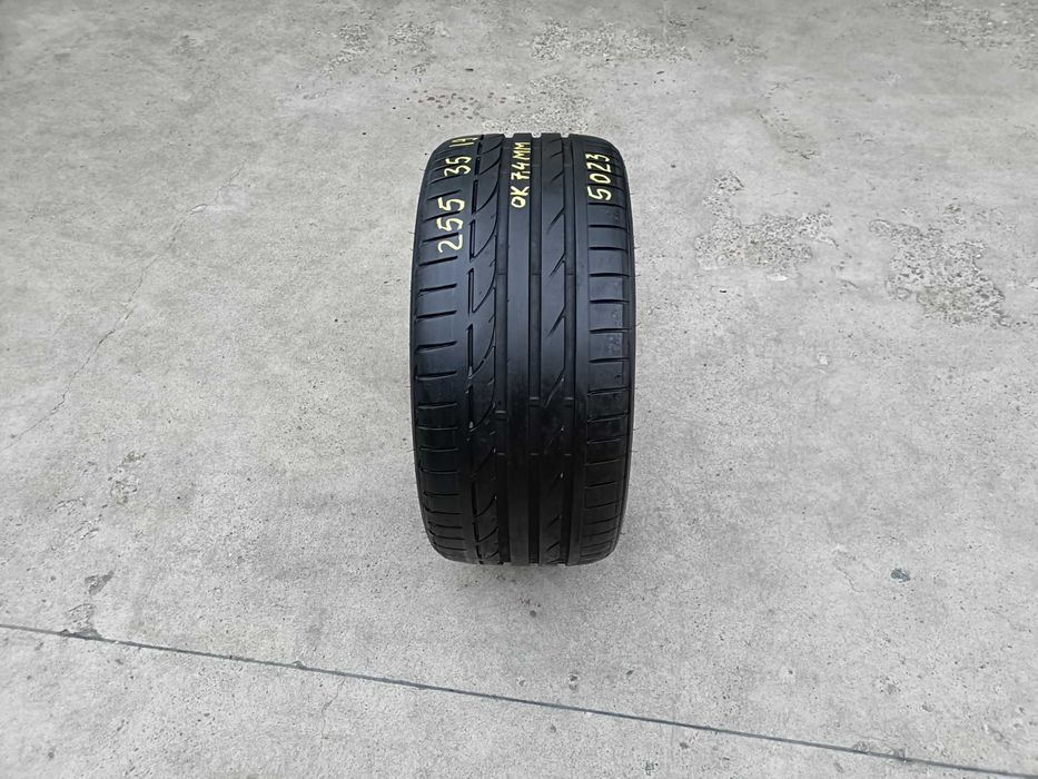 O anvelopa vara 255 35 19 bridgestone potenza S001 cu 7,4 mm 5023
