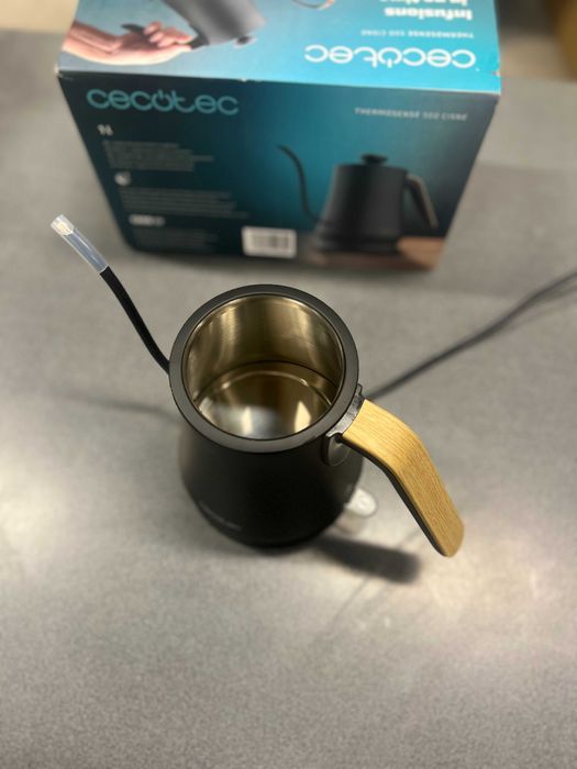 Чайник / Електрическа кана Cecotec Thermosense 500 Swan , 1200W , 1L