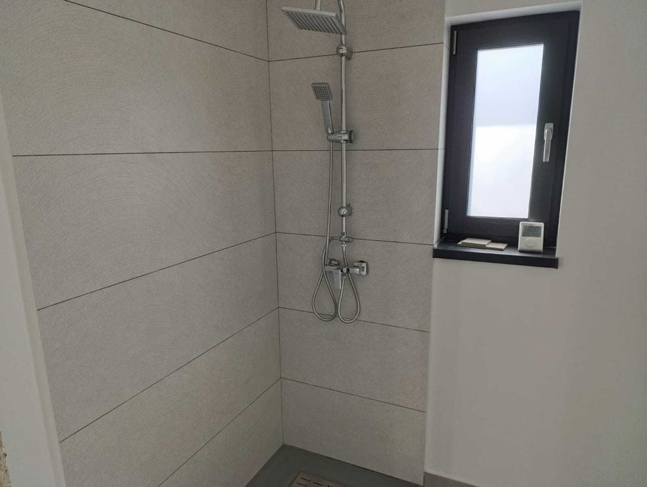 Case noi la liziera pădurii în Argeșelu, la 10 minute de Pitești