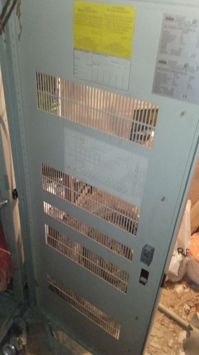 Продам серверный шкаф