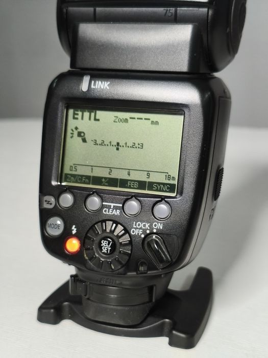 Вспышка Canon Speedlite 600EX-RT