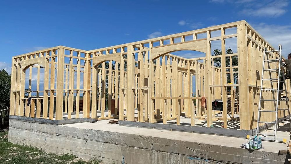 Firma de construcții Acoperișuri bilka Mansardare  A..Z