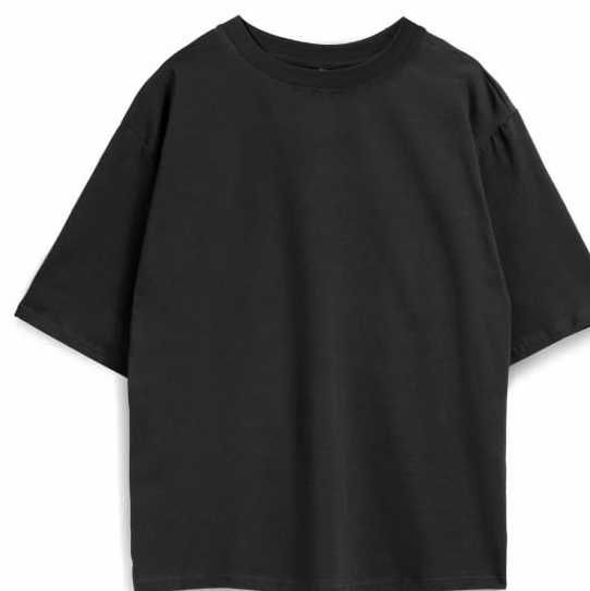 Vând urgent tricou Adidas folosit