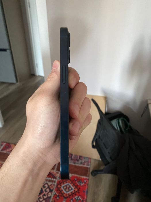 Айфон 13 в отличном состоянии