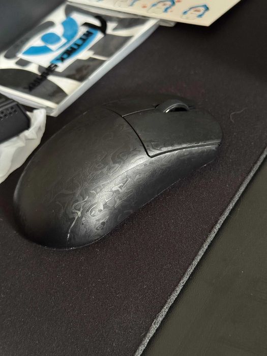 Mouse Gaming - ATTACK SHARK R11 ULTRA Carbon Fiber Wireless 8K