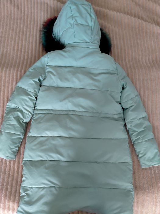 Продам пуховик для девочки