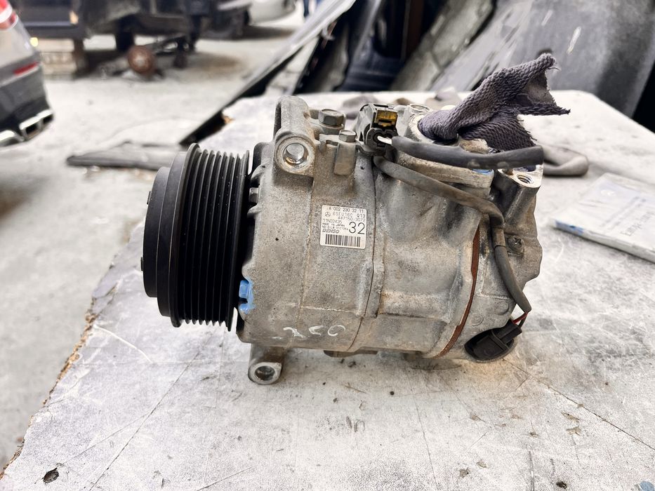 Компресор климатик Мерцедес 350/300 CDI om642 W212 ,W204 ,W218, W166