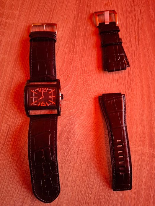 POLICE като нов почти не използван