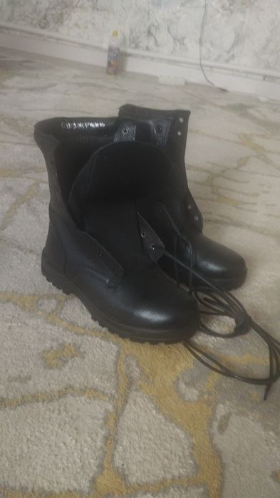 Берцый летный 43 р