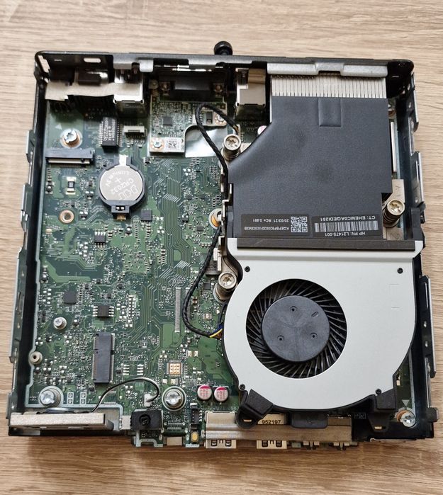 Mini PC gaming HP Ryzen 5 cu 16 GB DDR4