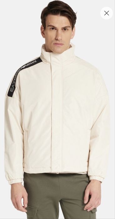 Emporio Armani оригинално ново тънко яке