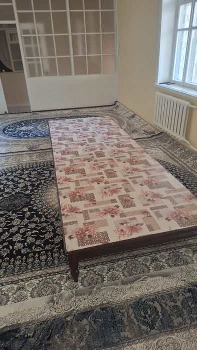 Стол сотилади 600 минг келишилади