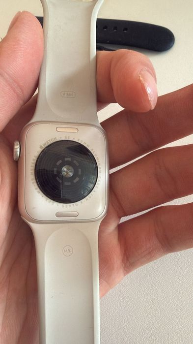 Продам часы apple watch se
