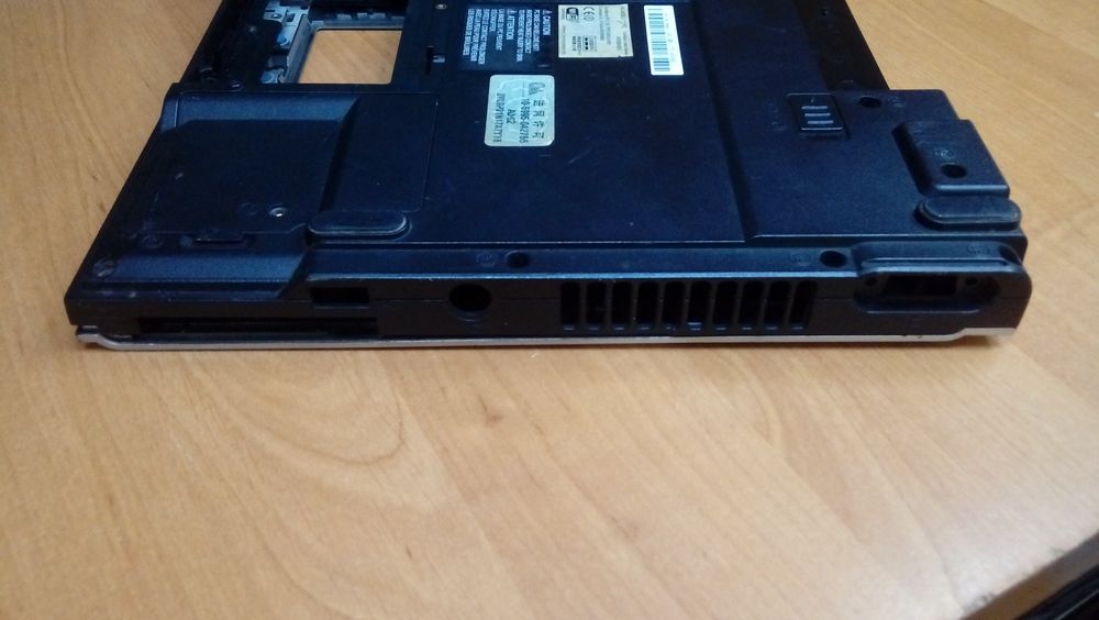 Поддон TOSHIBA Satellite M55-S139