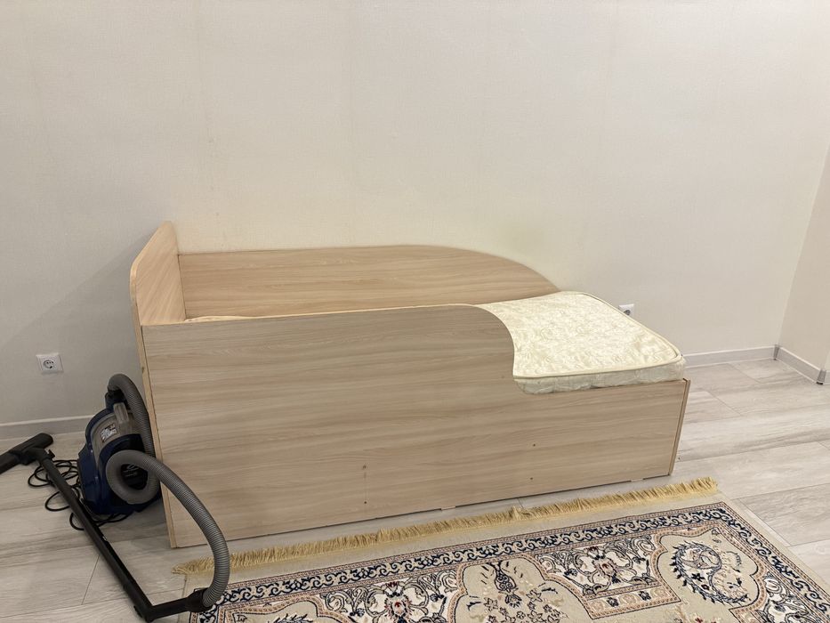 Отдам бесплатно кровать