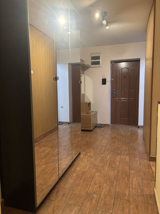 Apartament 3 camere de vanzare