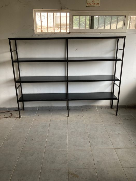 Метален стилаж за магазин с ПДЧ