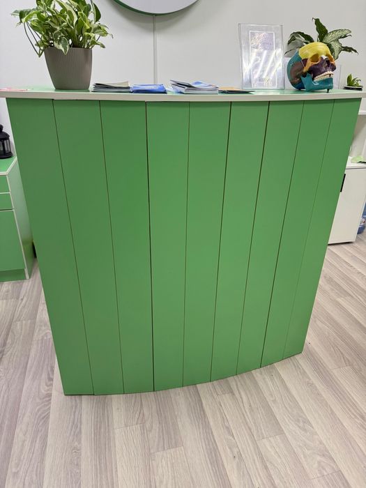 Продам Рецепшт с 2 комодами