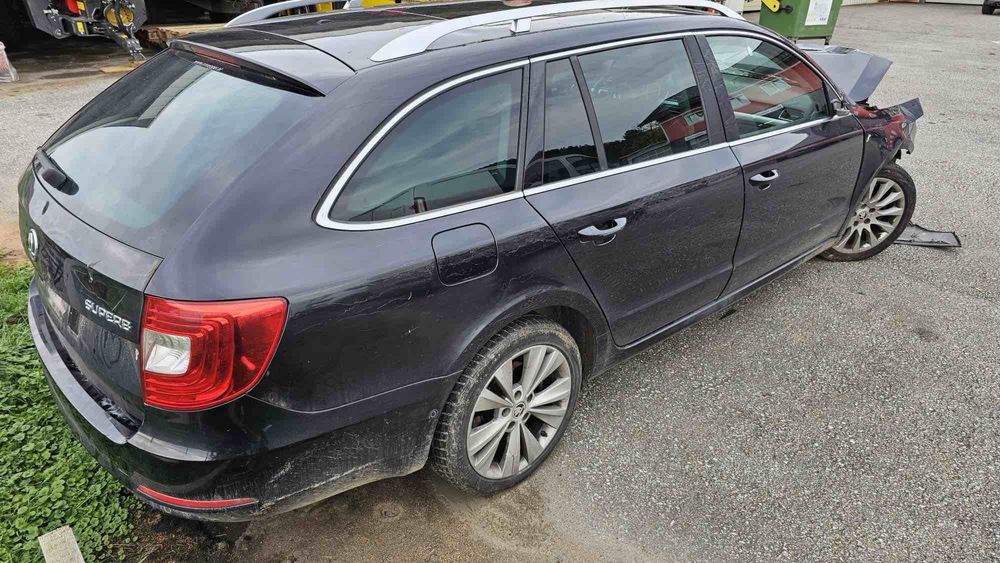 Skoda superb 2.0TDI,6ск