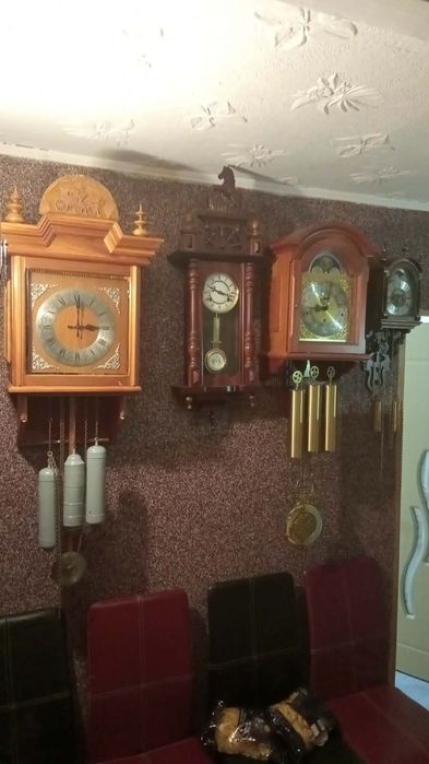 Vand aceste ceasuri pendule perete vechii