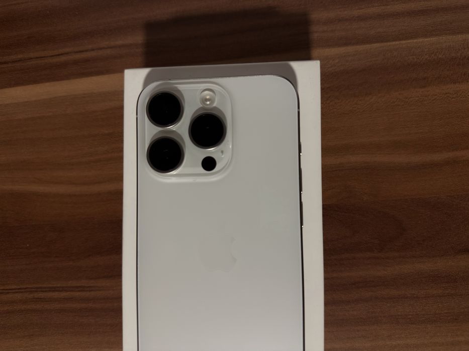 iPhone 15 Pro - 128GB