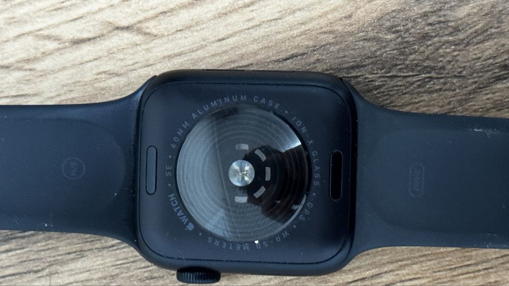 Продаю apple watch