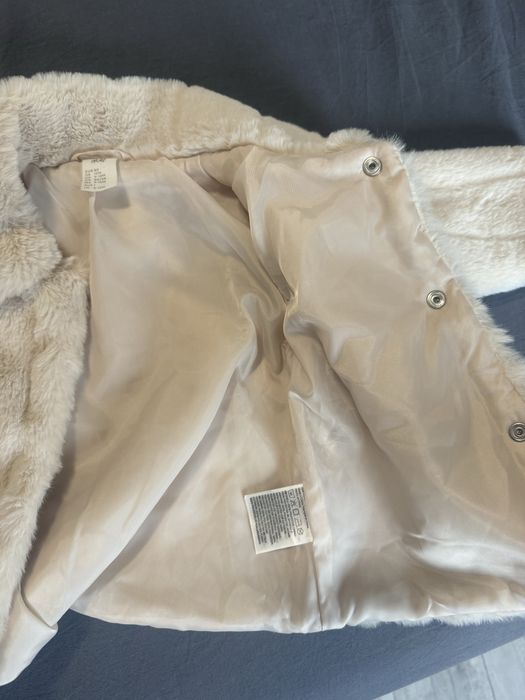 Geaca blana artificiala H&M marimea 80 (9-12 luni)