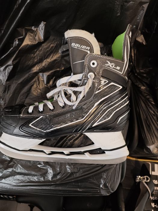 Коньки Bauer XLS