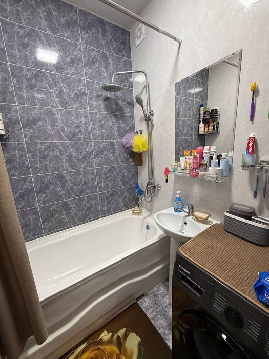 Chilonzor 10  mavze uy sotiladi srochni