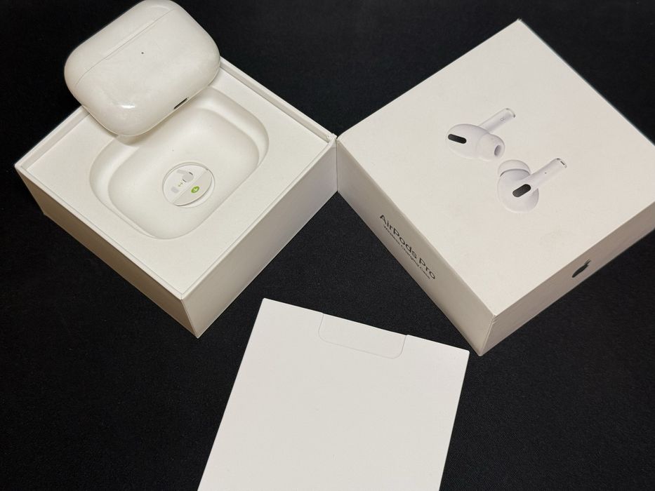 Оригинальный кейс AirPods Pro 1 / Wireless Charging Case
