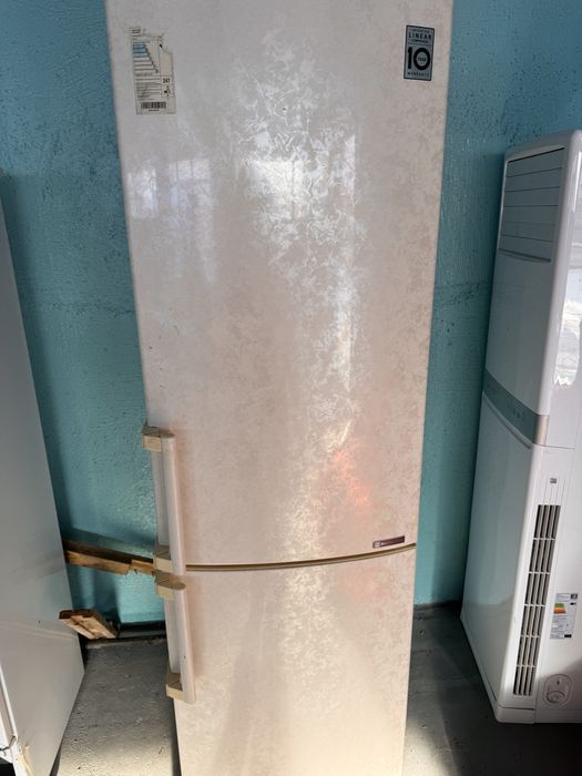 Продается холодильник