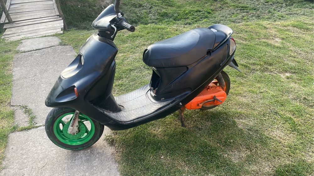 Vand malaguti f10 de 80 cc sau schimb cu diverse